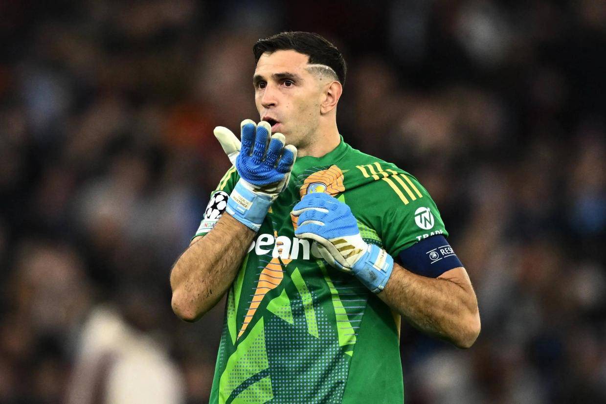 英超官方公布赛季最佳进球及最佳扑救，马尔穆什携手马丁内斯获奖